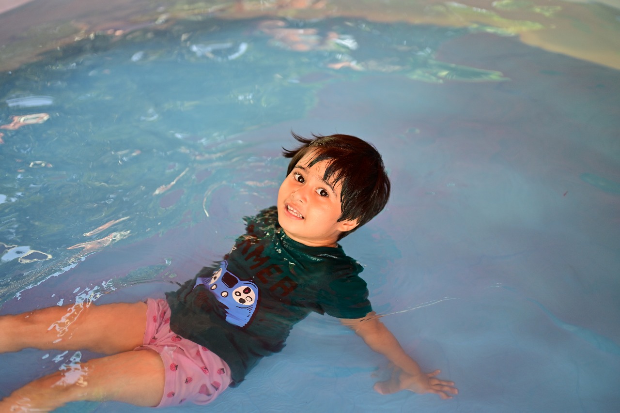 Blue Day & Pool Party – Aqua Adventure